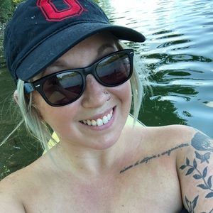 Meet your Posher, Hope